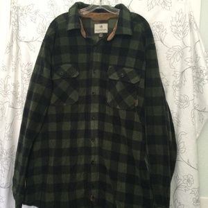 Legendary Whitetails Men’s Navigator Fleece Button Up Shirt